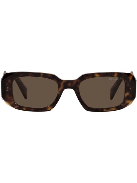 prada sonnenbrille goldene schrift|Prada.